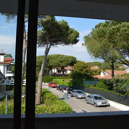 아파트 Bright Near The Sea In