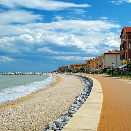 Bright Near The Sea In * Καόρλε