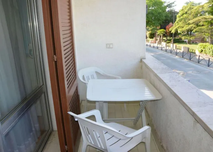 Bright Near The Sea In Apartamento